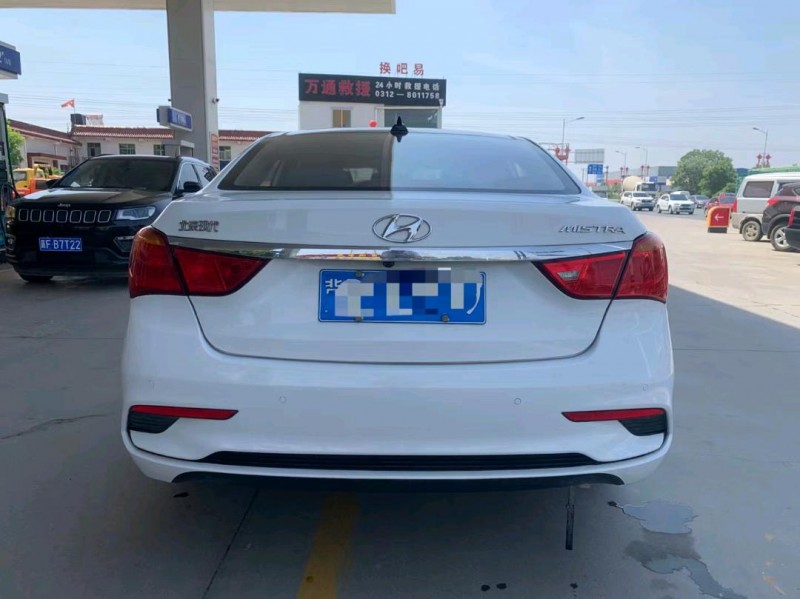 保定17年现代名图9