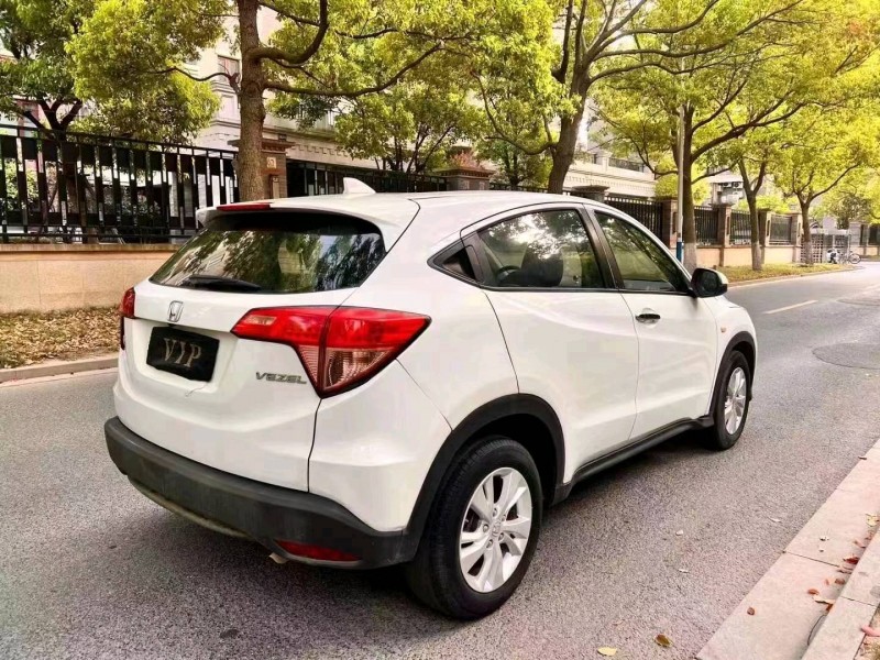 宁波16年本田缤智4