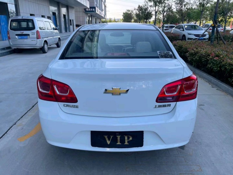济宁16年雪佛兰科鲁兹9