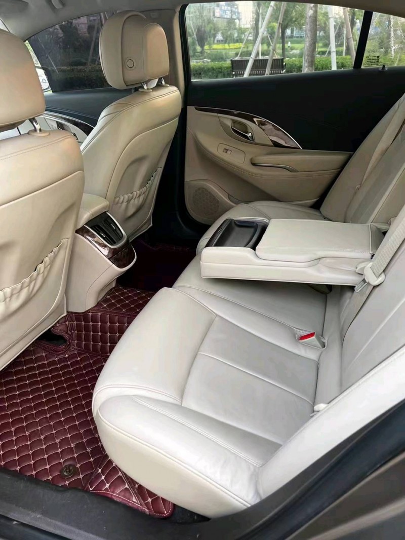 徐州16年别克君越5