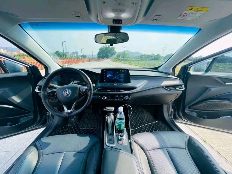 广州22年别克微蓝5