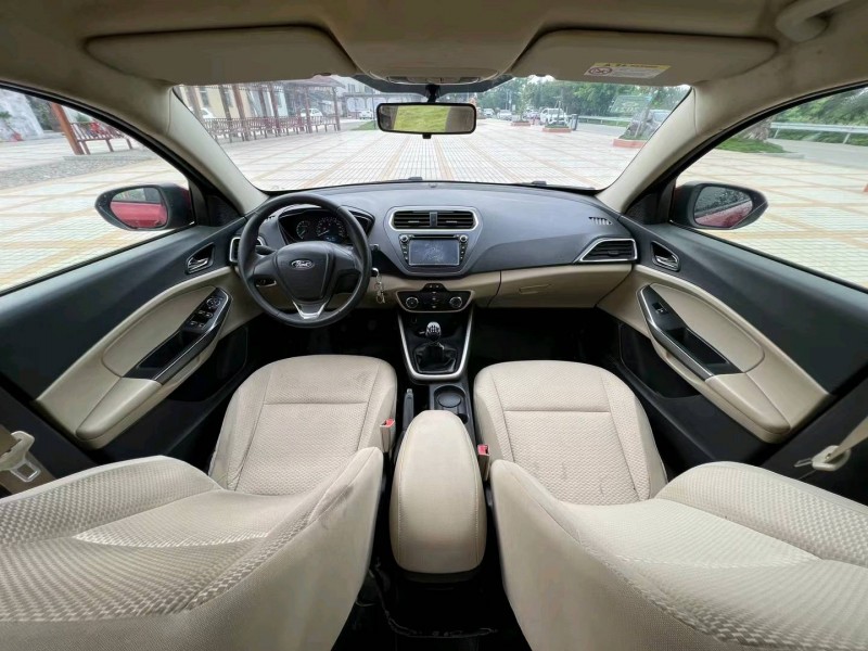 汕头15年福特福克斯7