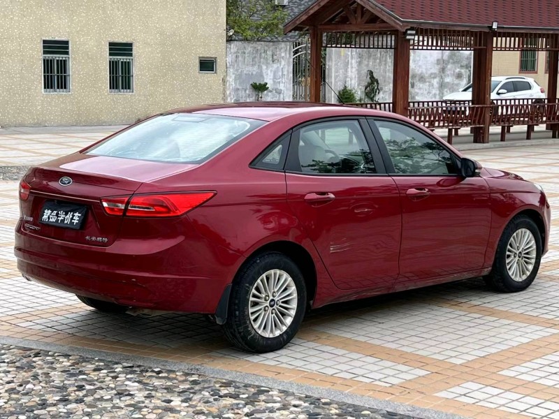 汕头15年福特福克斯8