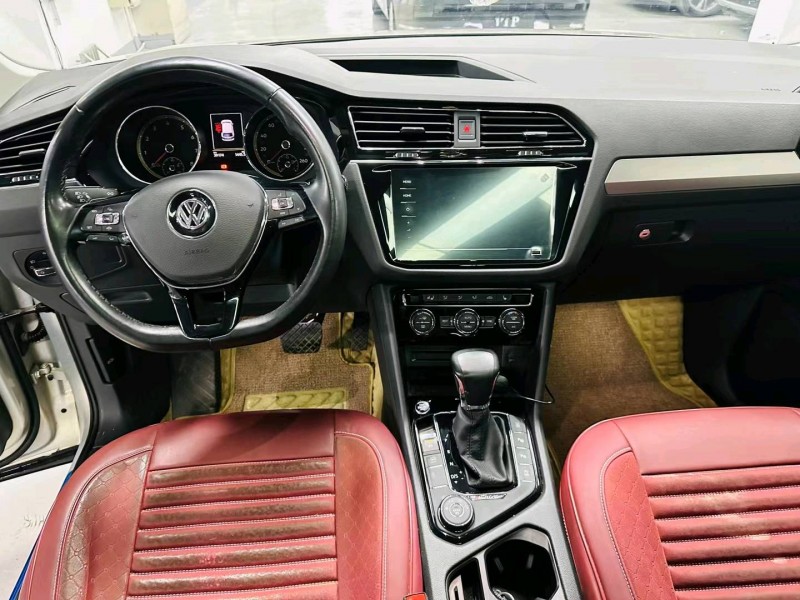 曲靖20年大眾途觀L8