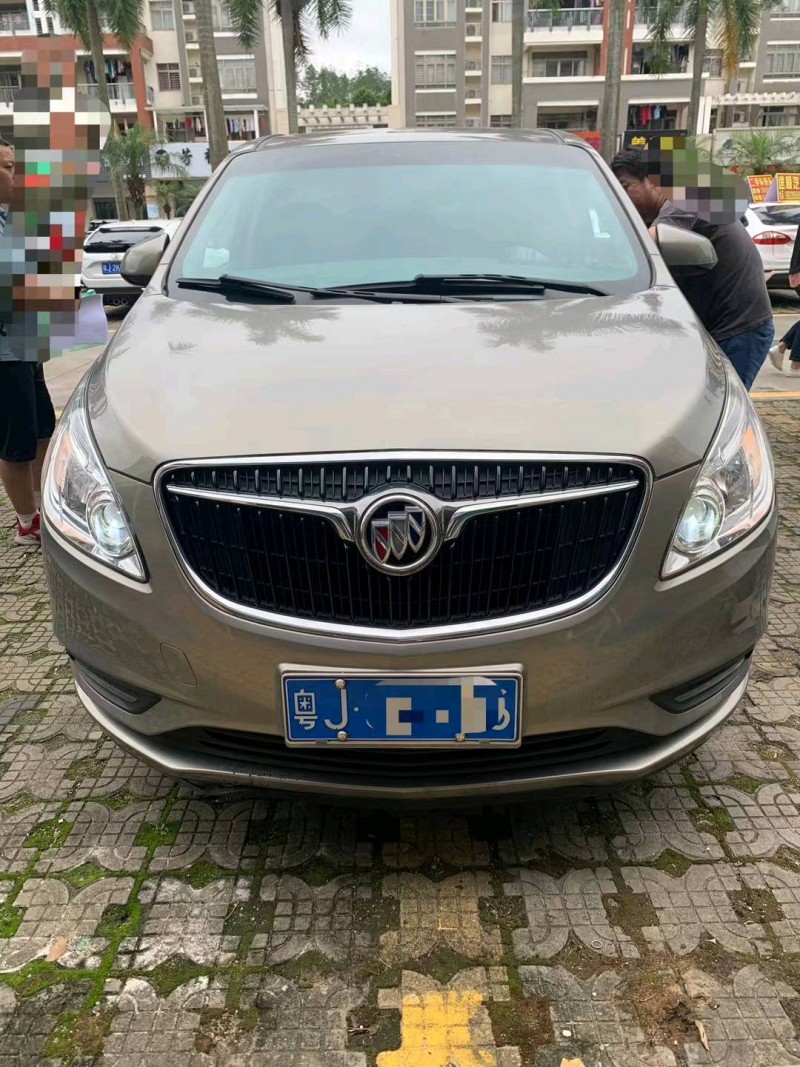 中山17年别克GL81