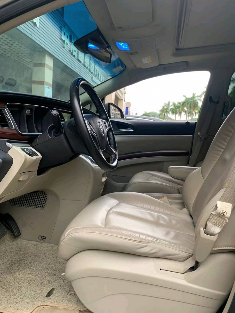 中山17年别克GL88