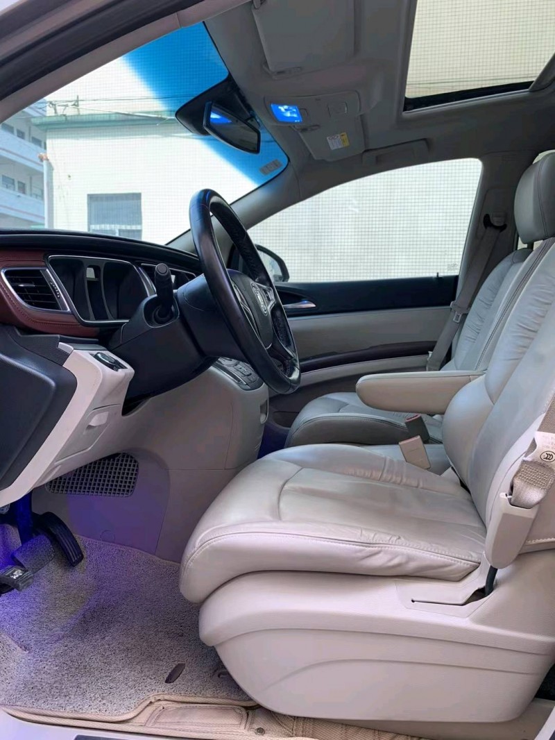 中山17年别克GL88