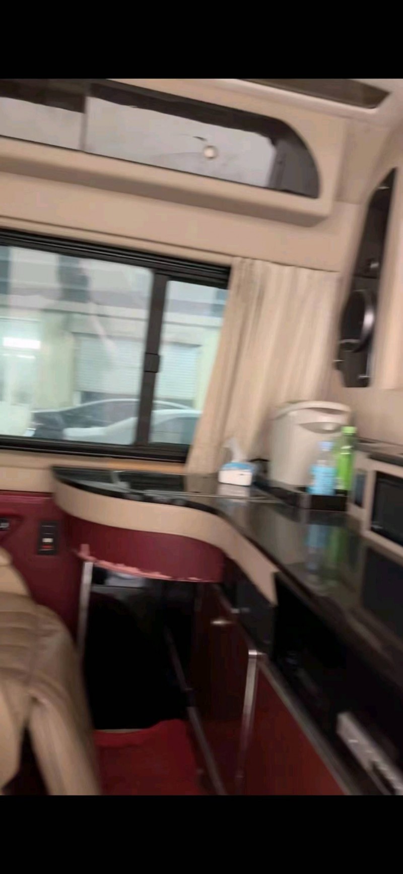 青岛12年奔驰斯宾特6