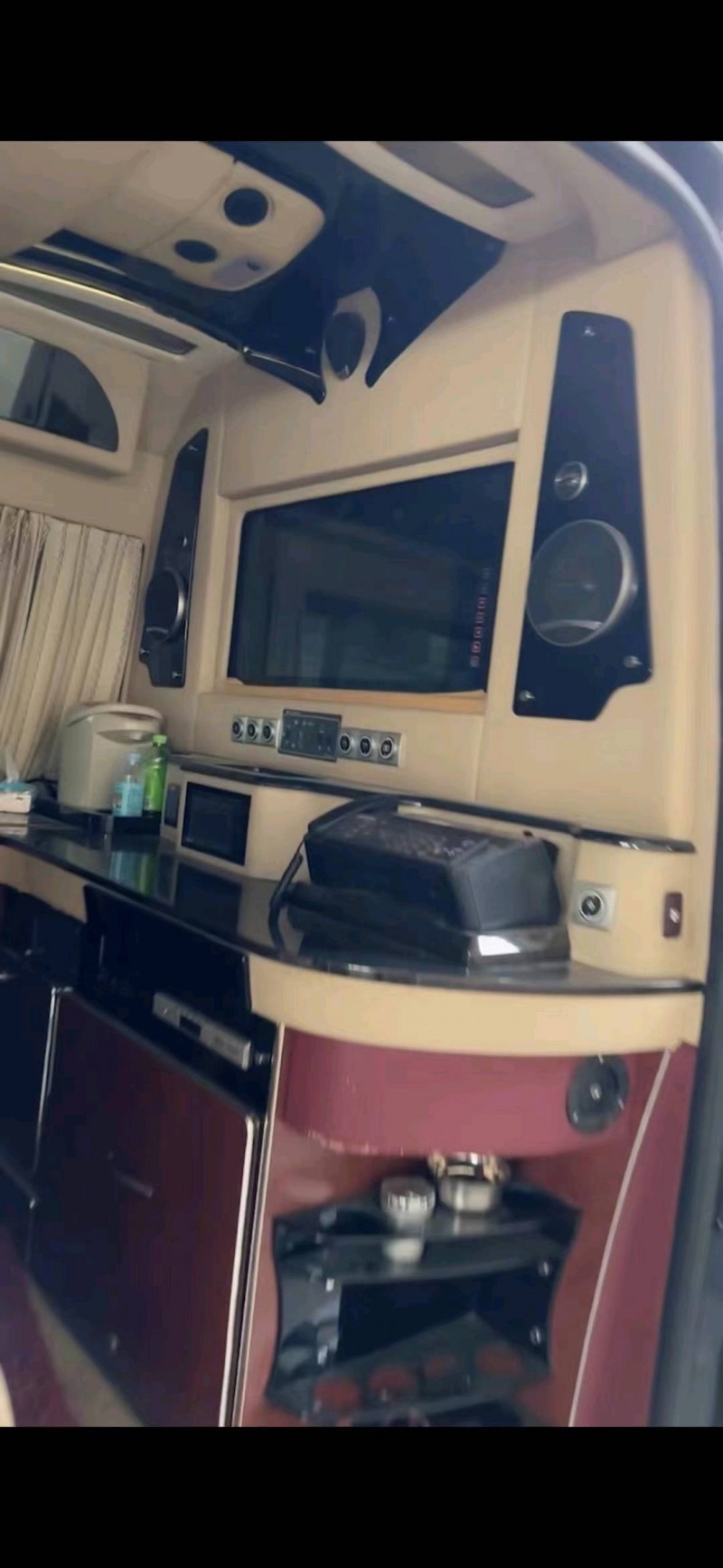 青岛12年奔驰斯宾特7