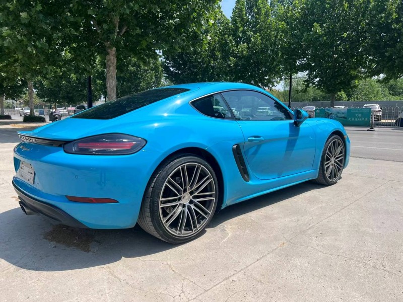 济宁17年保时捷7187