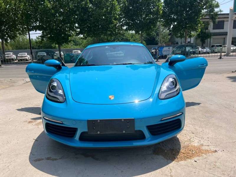 济宁17年保时捷7188