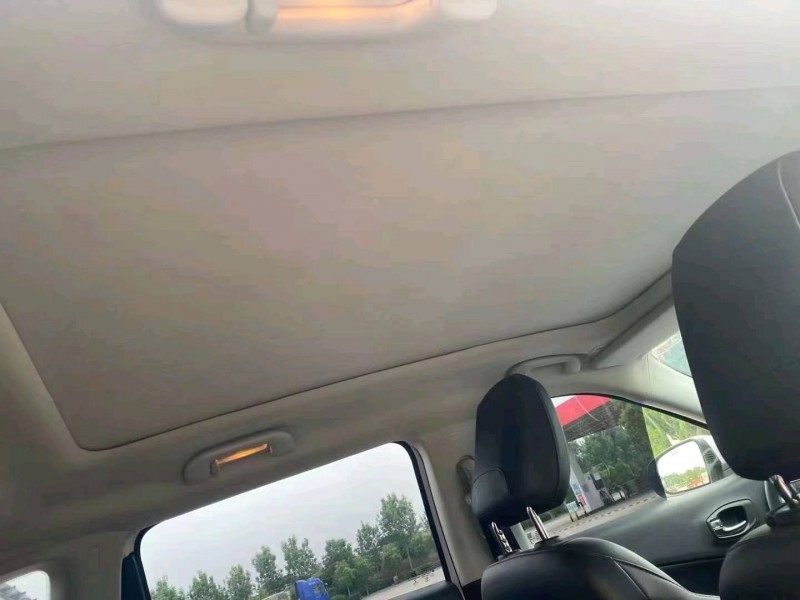 青岛19年Jeep指南者7