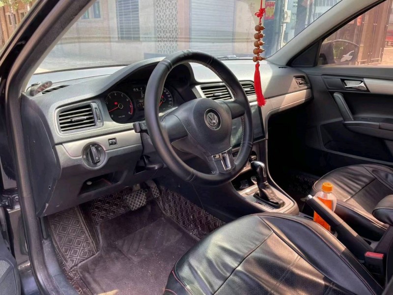 保定14年大众朗逸5