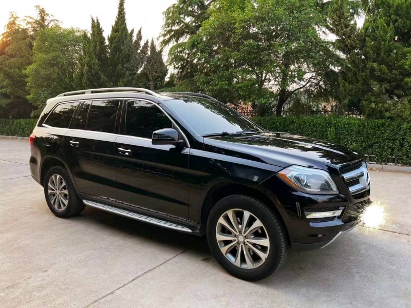 青岛13年奔驰GL9