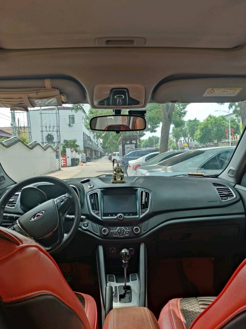 保定16年奇瑞瑞虎56