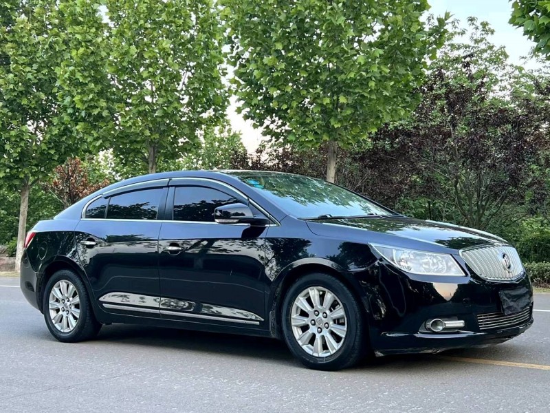 徐州12年别克君越3