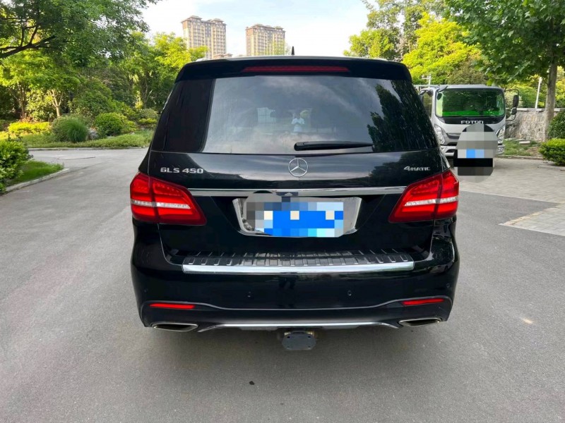 淄博19年奔驰GLS4