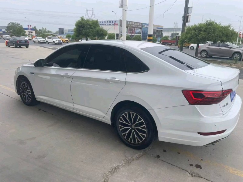 保定20年大众朗逸5