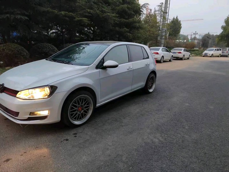 济南17年大众高尔夫8