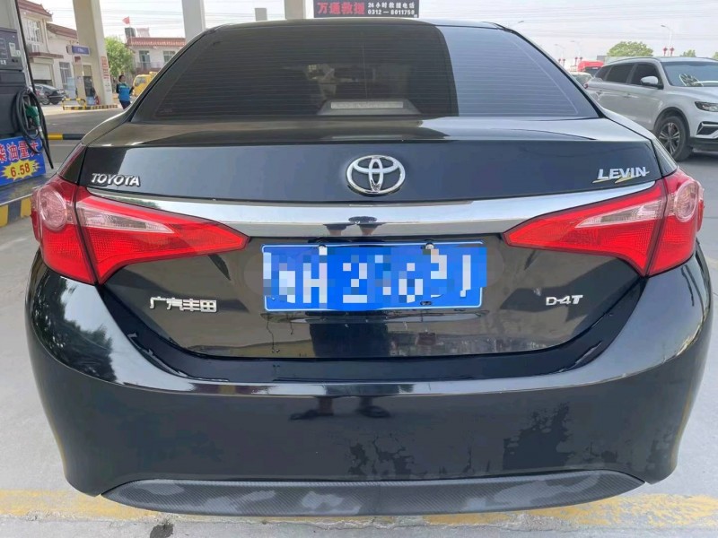保定18年丰田雷凌8