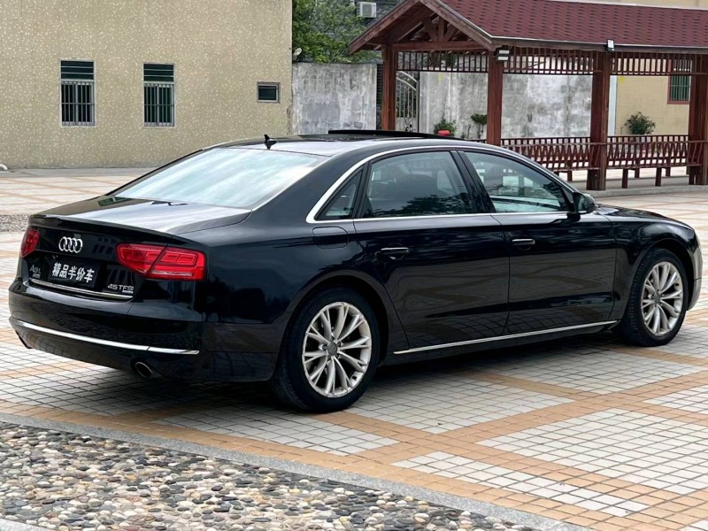 汕头12年奥迪A8L8