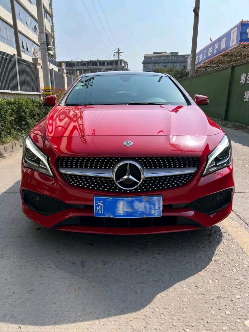 青岛17年奔驰CLA1