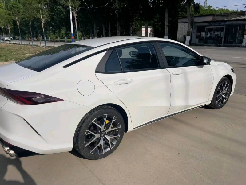 保定22年传祺影豹5