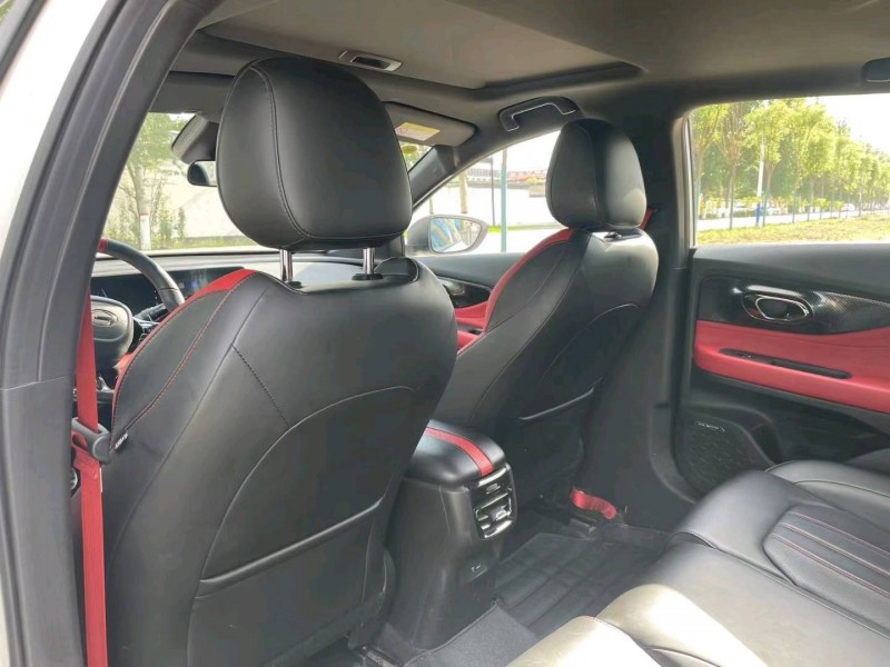 保定22年传祺影豹8