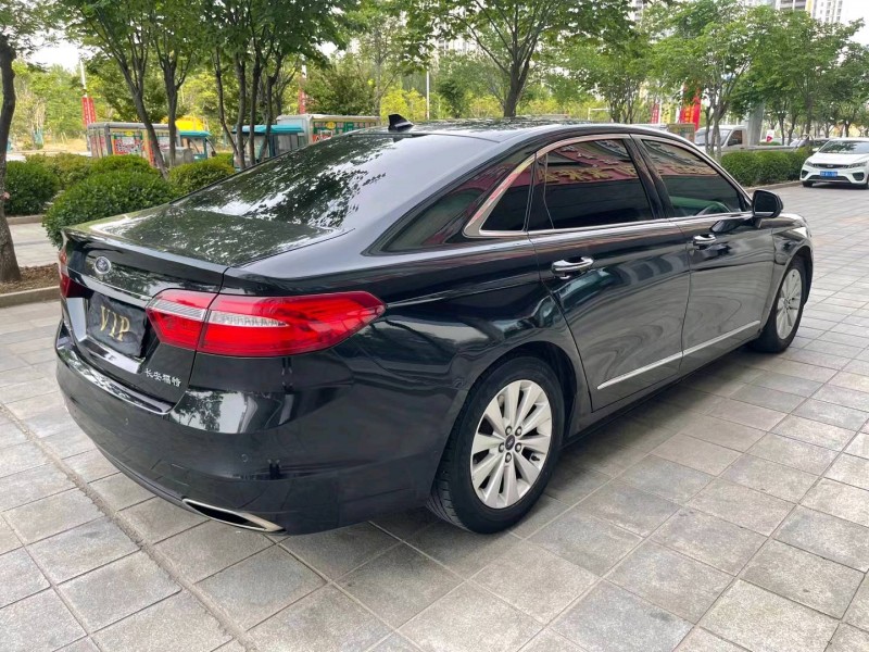 济宁17年福特金牛座8