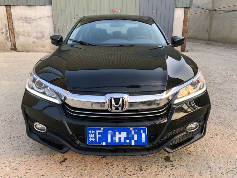 保定17年本田雅阁1