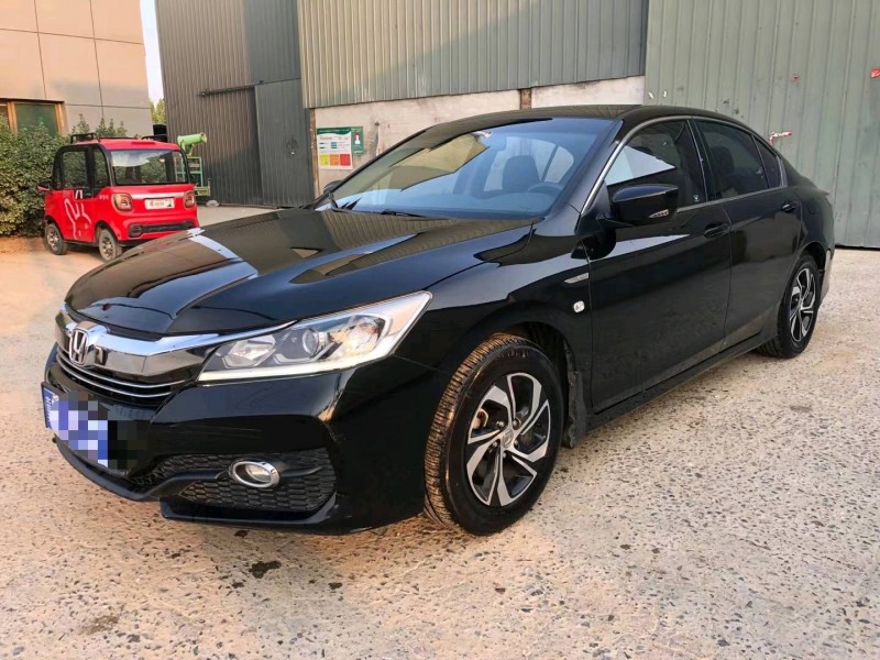 保定17年本田雅阁2