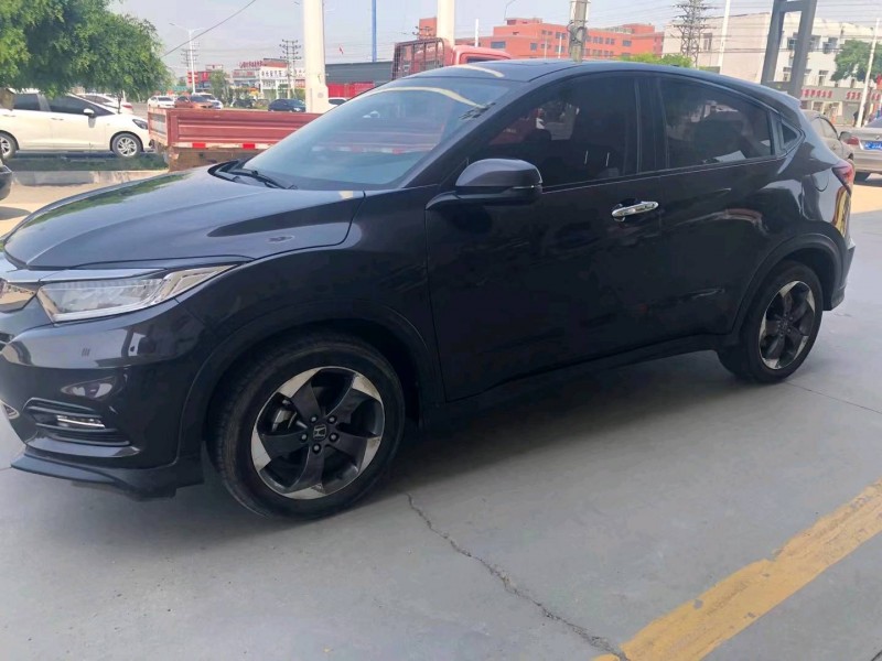 保定20年本田缤智2