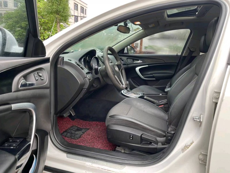 汕头16年别克君威4