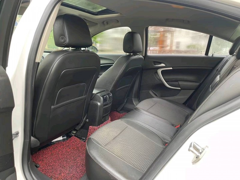 汕头16年别克君威6