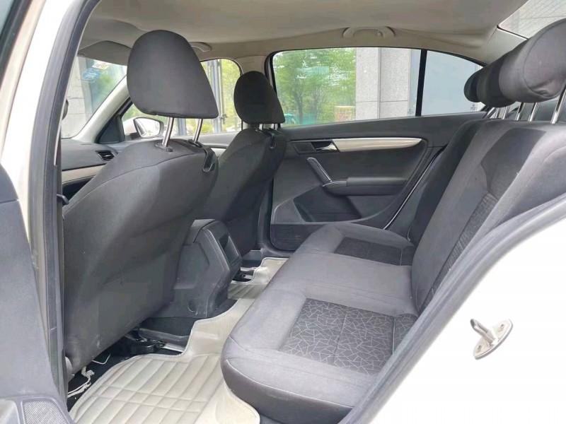 济南14年大众朗逸6