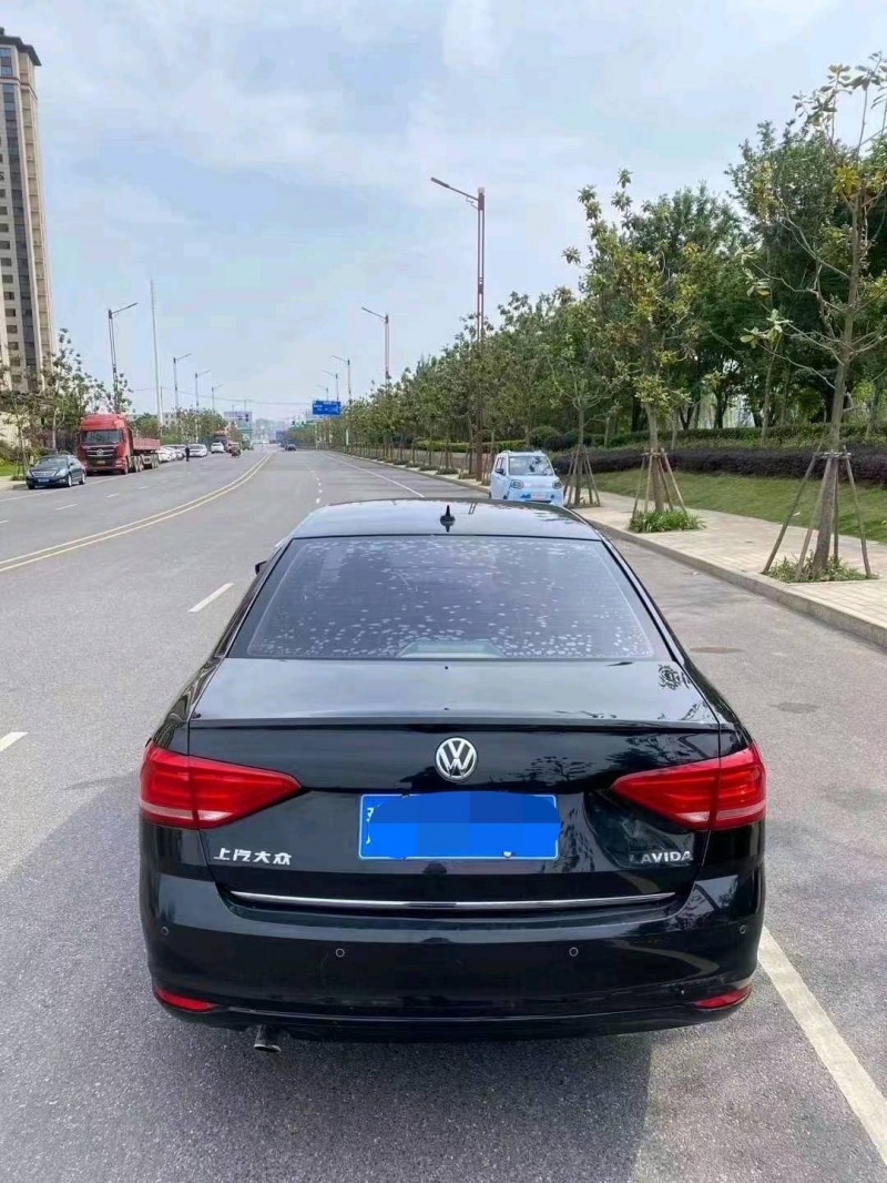 济南17年大众朗逸9