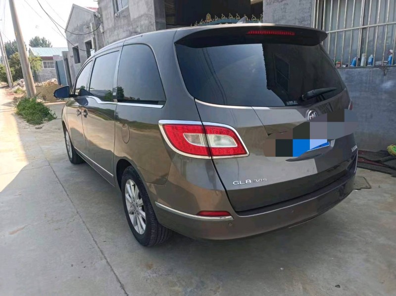 济南12年别克GL85