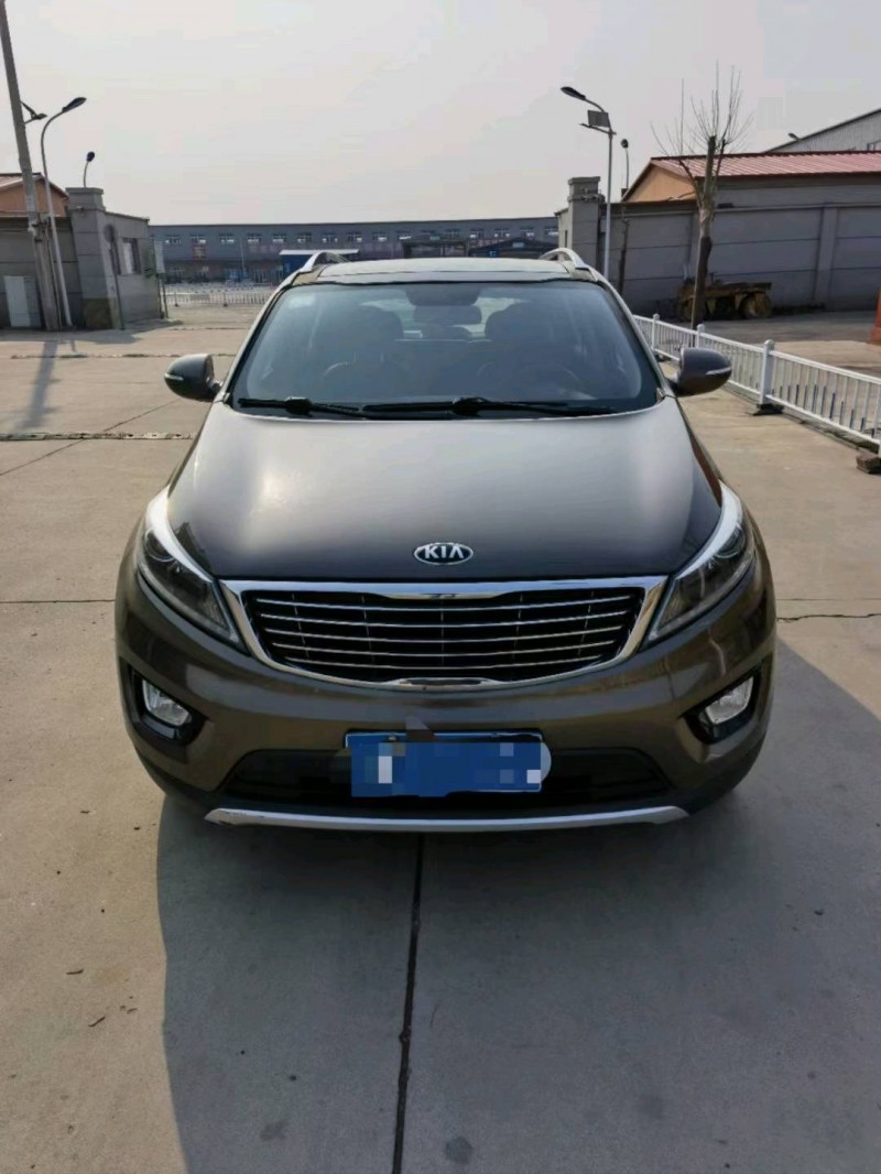 济宁16年起亚智跑1