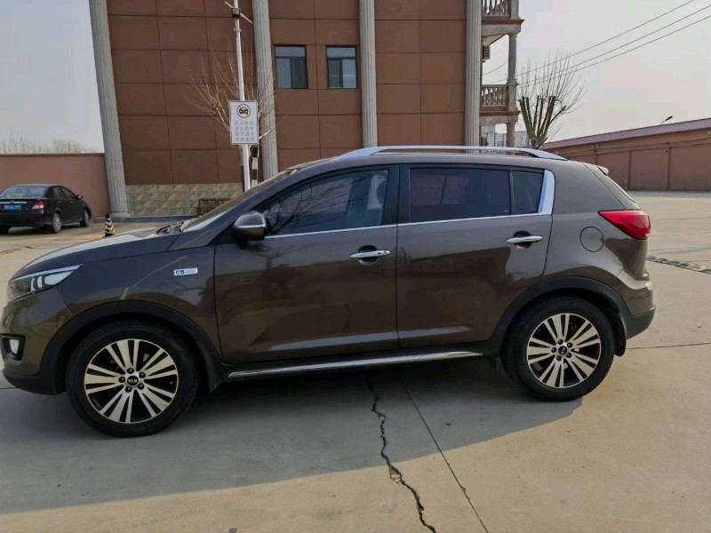 济宁16年起亚智跑3