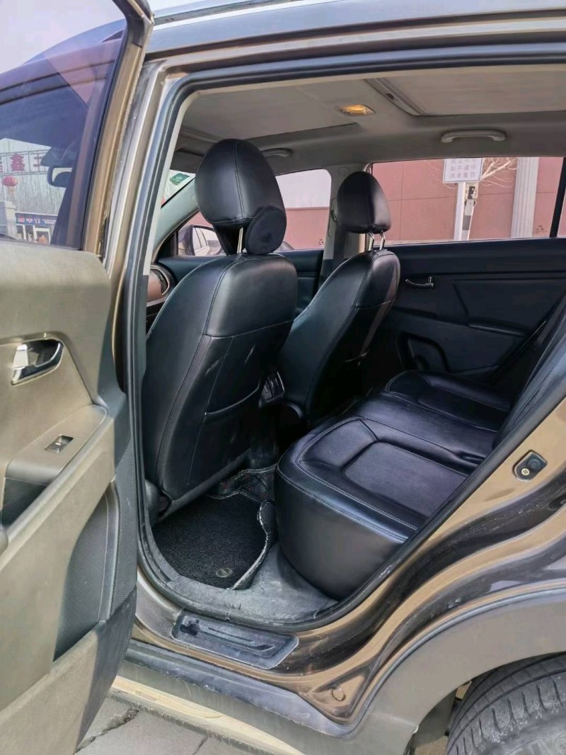 济宁16年起亚智跑4