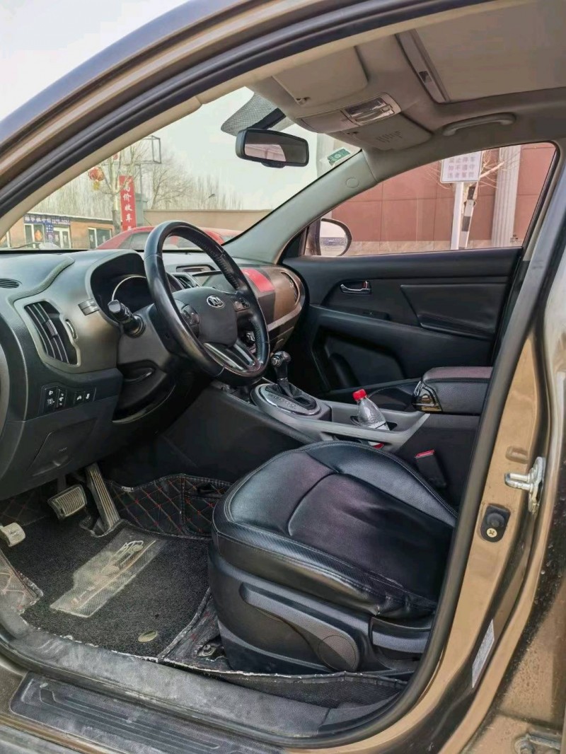 济宁16年起亚智跑7