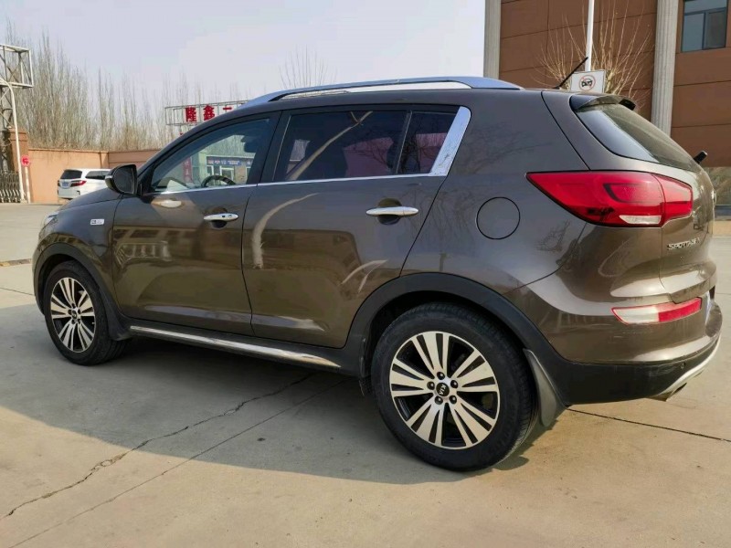 济宁16年起亚智跑8