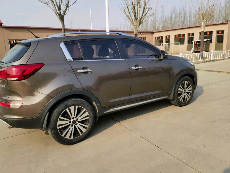 济宁16年起亚智跑9