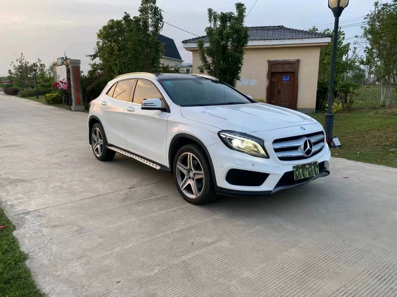 徐州16年奔驰GLA2