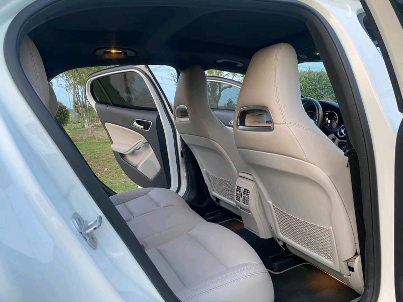 徐州16年奔驰GLA6