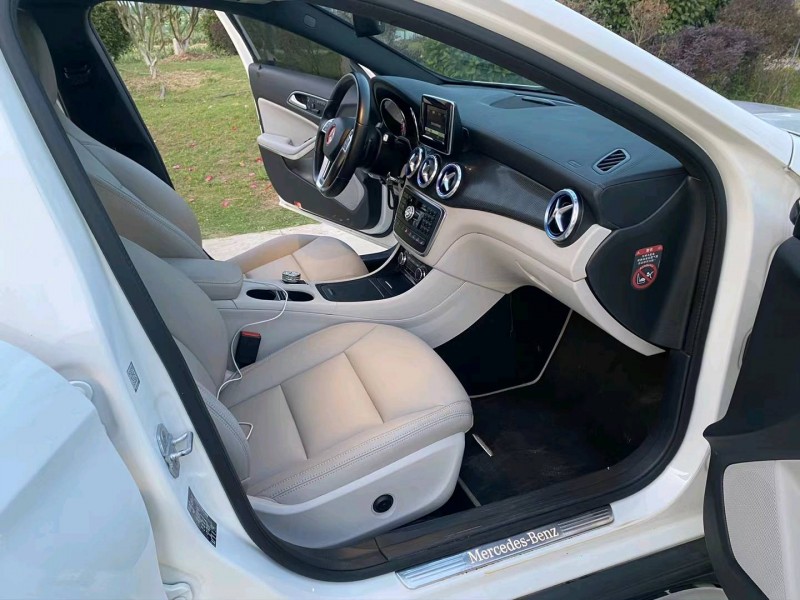 徐州16年奔驰GLA5