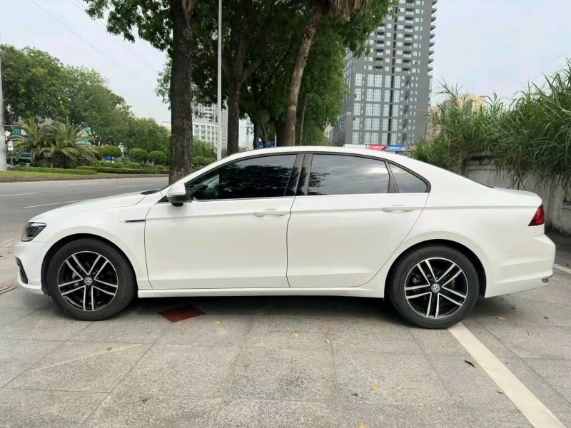 东莞22年大众凌渡9