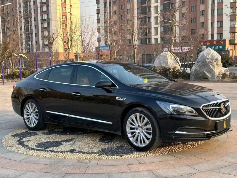 青岛18年别克君越3