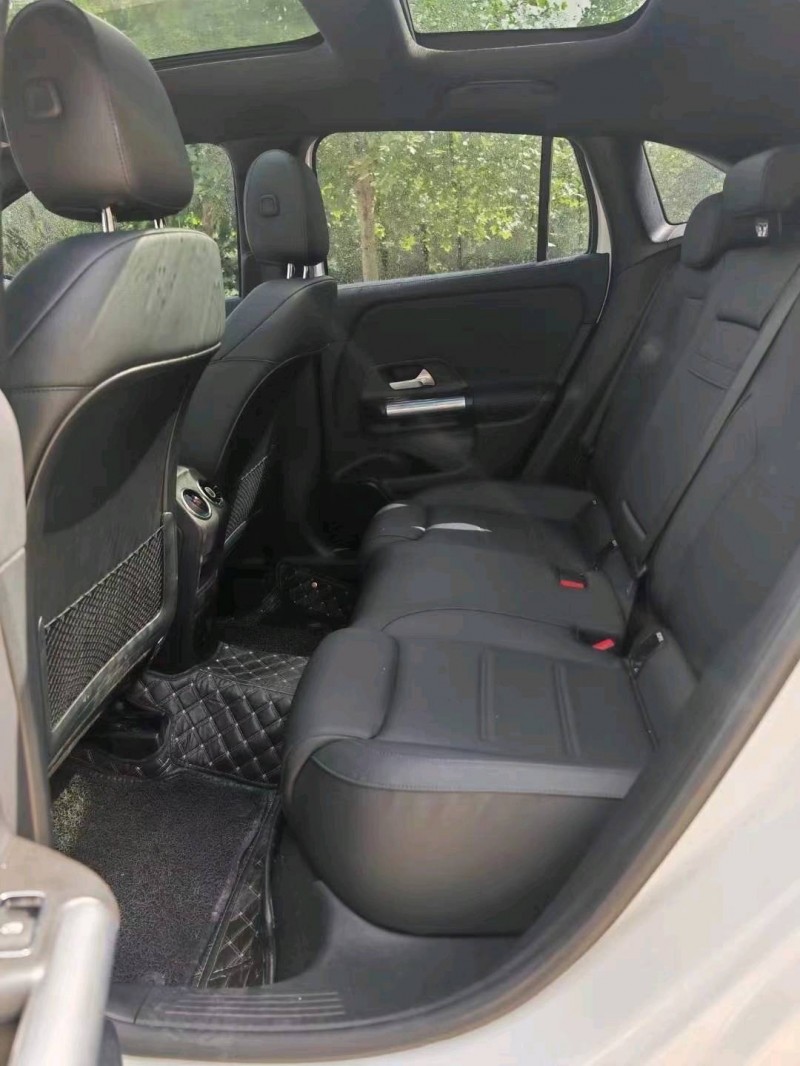 青岛22年奔驰GLA2