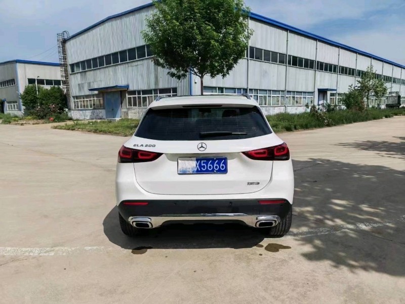 青岛22年奔驰GLA3